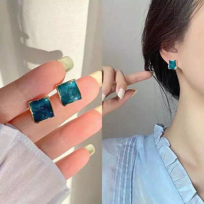 Contracted Lozenge Square Earrings For Women Female Fashion Lady Geometric Sexy Trend Jewelry Classic Small Stud Earrings